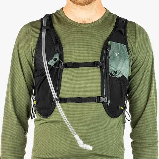 RACING HYDRATION VEST(レーシング ハイドレーションベスト) アピデュラ リュックサック バックパック