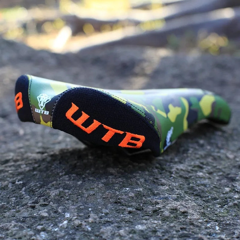 pure V race saddle BL special(camo)