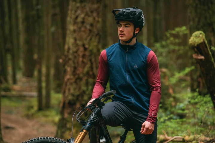 CHILCO VEST MEN'S セブンメッシュ ベスト ジレ