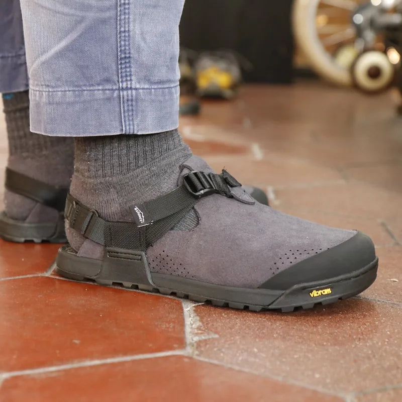 Mountain Clog Synthetic ベッドロックサンダルス 靴