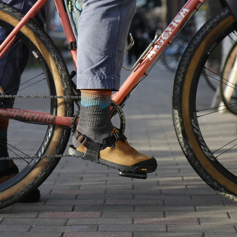 Mountain Clog Leather ベッドロックサンダルス マウンテン クロッグ レザー 靴