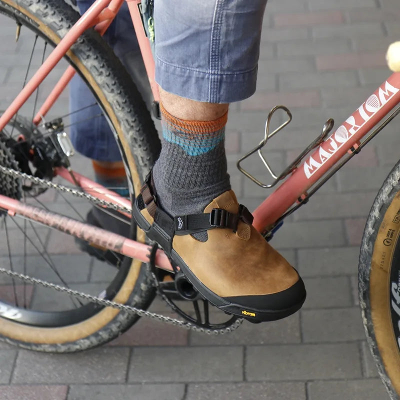 Mountain Clog Leather ベッドロックサンダルス マウンテン クロッグ レザー 靴