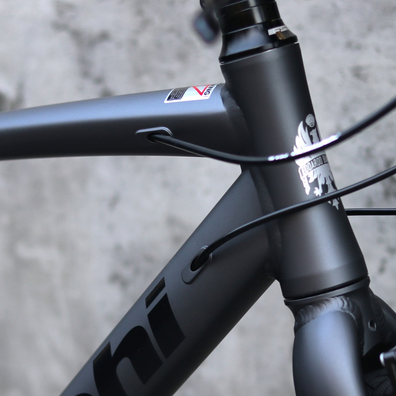 【在庫セール!】【2025年モデル】C-SPORT1(Vブレーキ) Bianchi ビアンキ C-SPORT1 クロスバイク 通勤 フィットネスバイク 700C タイヤ スポーツバイク 初心者