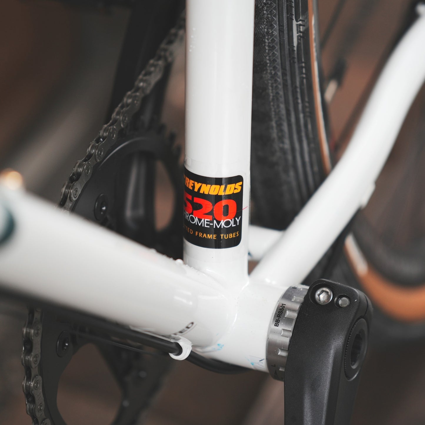 【型落ちセール!】【2025年モデル】TERRA バッソ TERRA グラベルロードバイク おすすめ REYNOLDS 520 フレーム SHIMANO GRX 油圧ディスク パナレーサー グラベルキング FULCRUM グラベルホイール クロモリ グラベルバイク