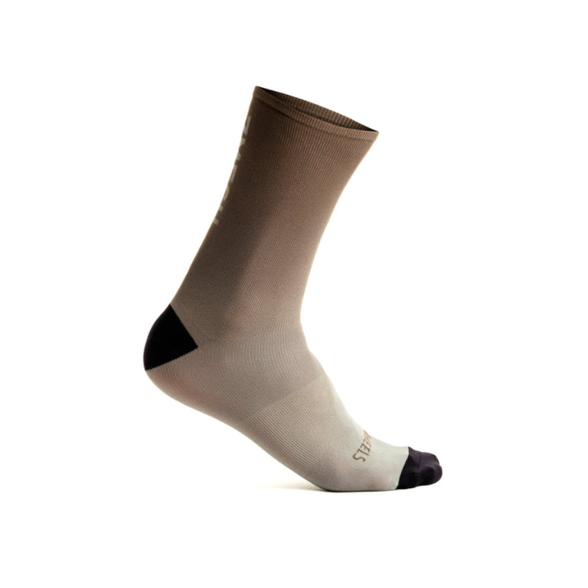 FADING LIGHT SOCK 7メッシュ サイクリングソックス 靴下