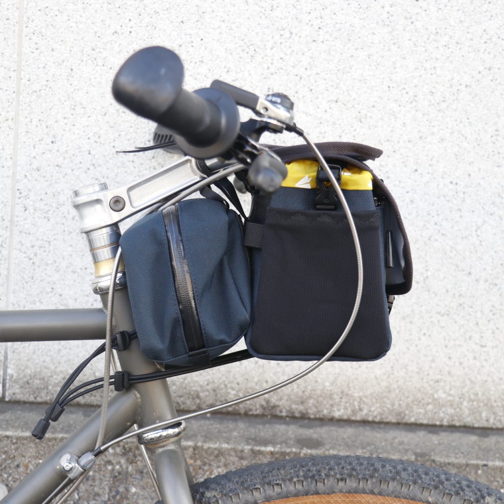 BIKE'N HIKE FRONT BAG RawLow Mountain Works ロウロウマウンテンワークス バイクンハイク フロントバッグ 自転車 バイクパッキング バッグ 輪行バッグ代用 自転車ツーリング ギア コンパクトサイクルバッグ