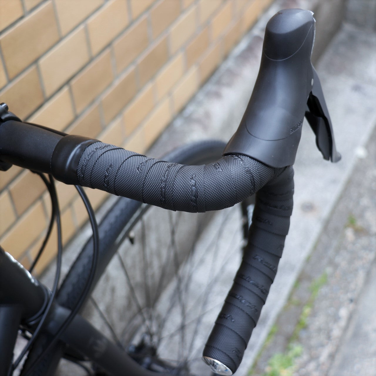 【在庫セール!】CRB(Carlton-B) クロモリディスクロード スポルティーフツーリング SHIMANO Claris搭載 ロードバイク通勤 フェンダーキャリア対応 クラシックロードバイク 日本仕様ロード