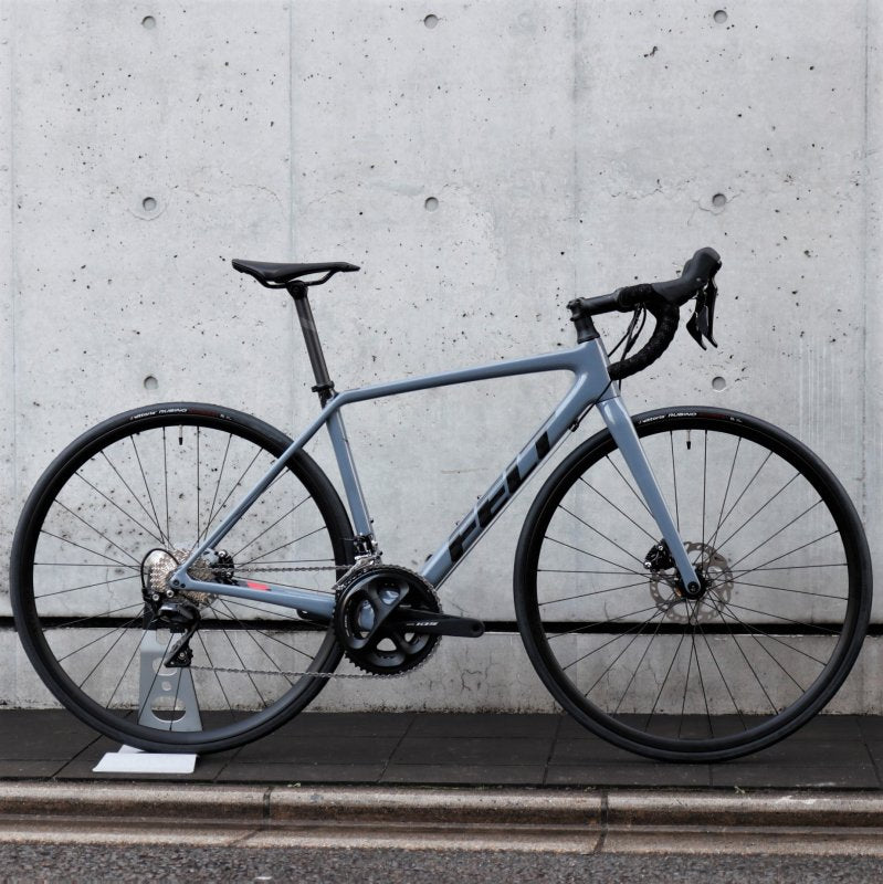 【型落ちセール!】【アウトレット】【2022年モデル】FR Advanced 105(51サイズ) フェルトロードバイク TeXtremeカーボン ロードバイクディスクブレーキ 105ディスクロード ロングライド自転車 カーボンオールラウンダー エンデュランスロード