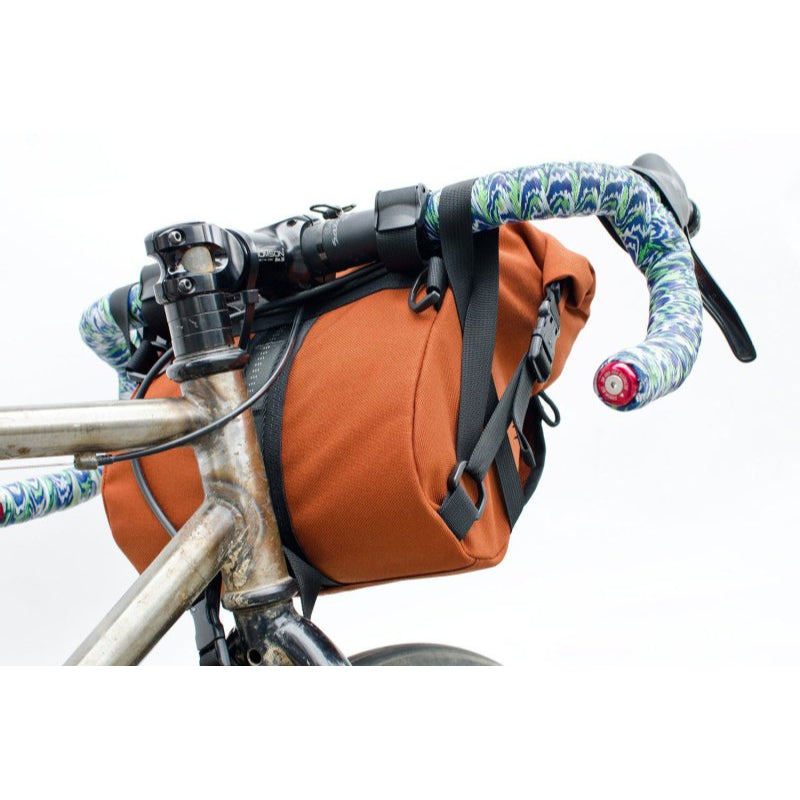 The Jammer Bag ROAD RUNNER BAGS ロードランナーバッグス ハンドルバーバッグ サドルバッグ ロールトップバッグ バイクパッキング グラベルツーリング