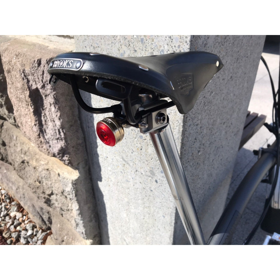 サドル取付用オプションパーツ(アイライト向け)(SB-01)