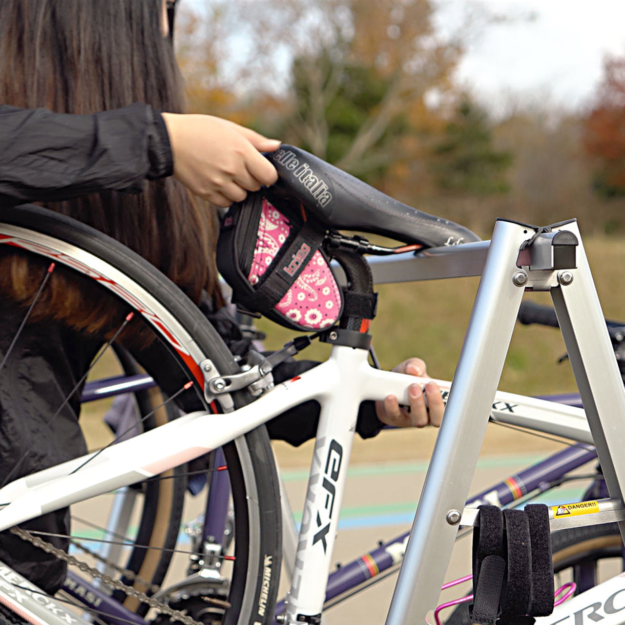 LEVEL-140 ミノウラ レーススタンド サイクルラック 自転車スタンド ロードバイク スタンド