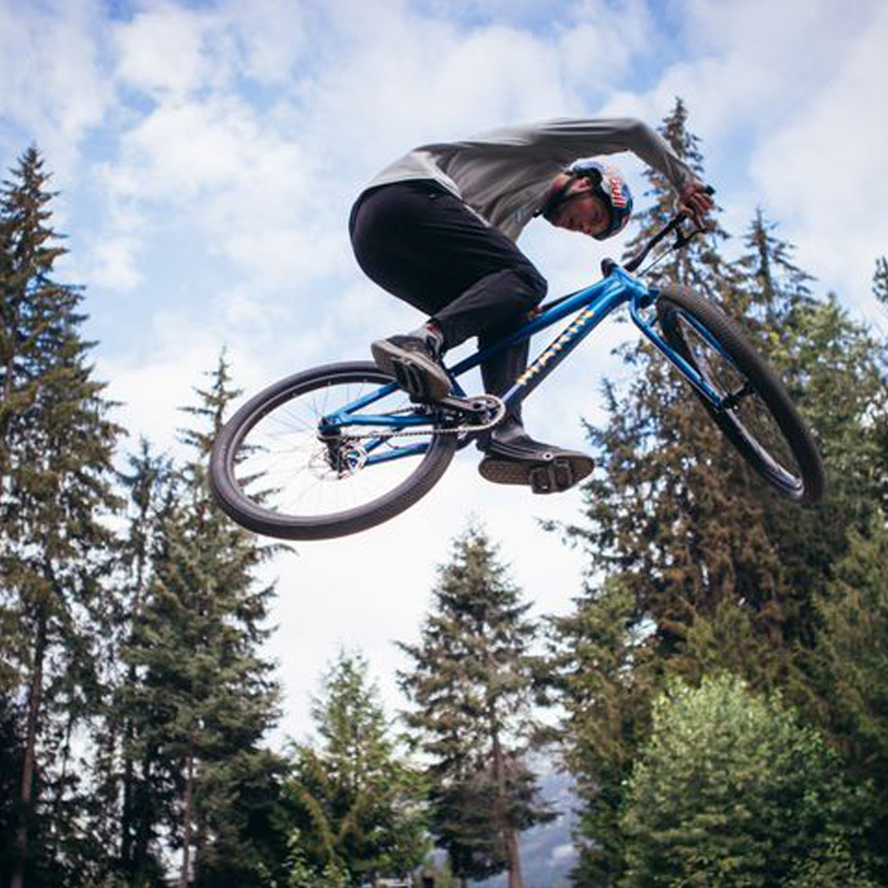 【2025年モデル】ALCATRAZ 26 マリン自転車 アルカトラズ マウンテンバイク ダートジャンプバイク MATT JONES