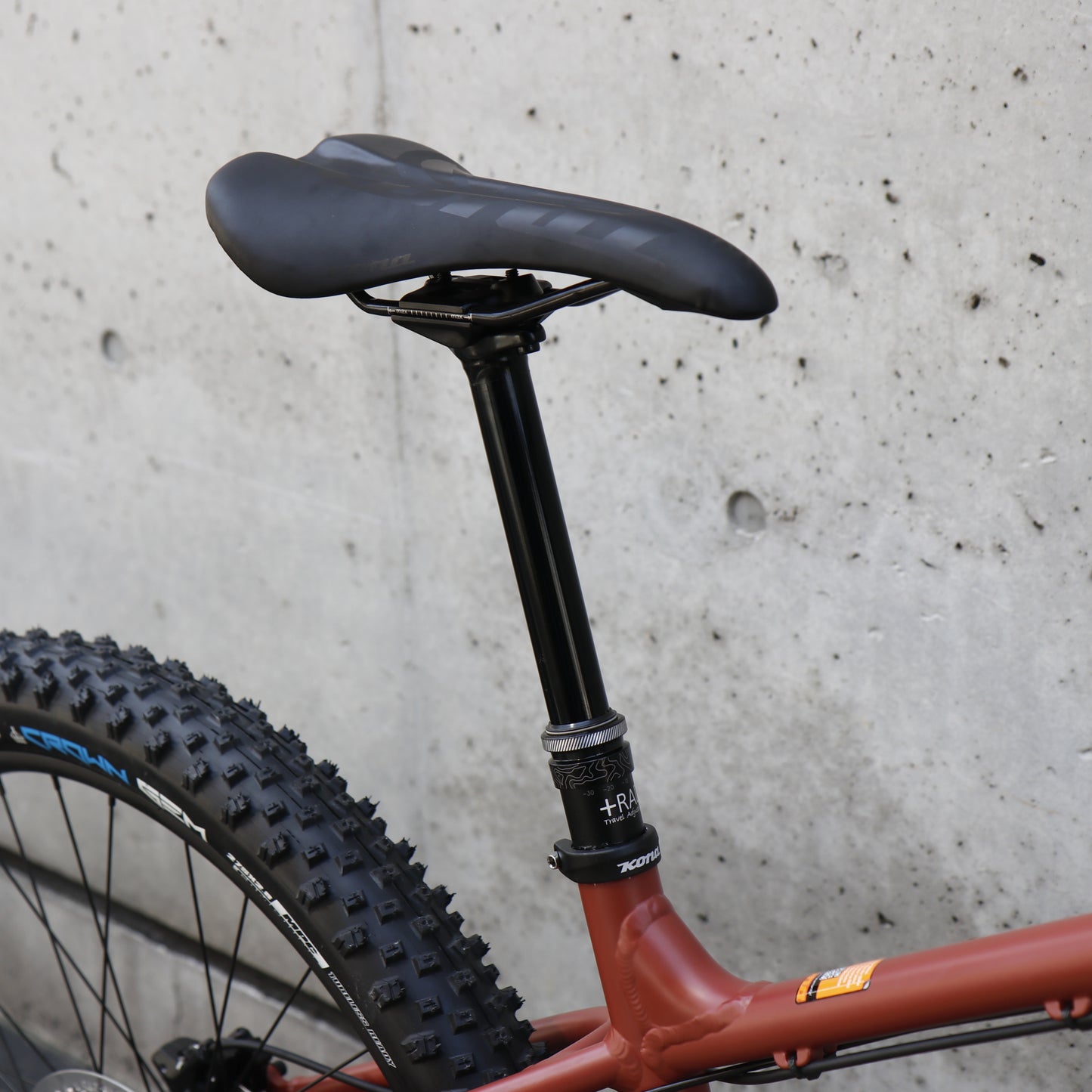 【2025年モデル】BIG HONZO DL セミファットバイク トレイルバイク 完成車 マウンテンバイク 初心者 MTB ロックショックス SHIMANO DEORE 12速 チューブレスレディ MTB BOOST規格 MTB