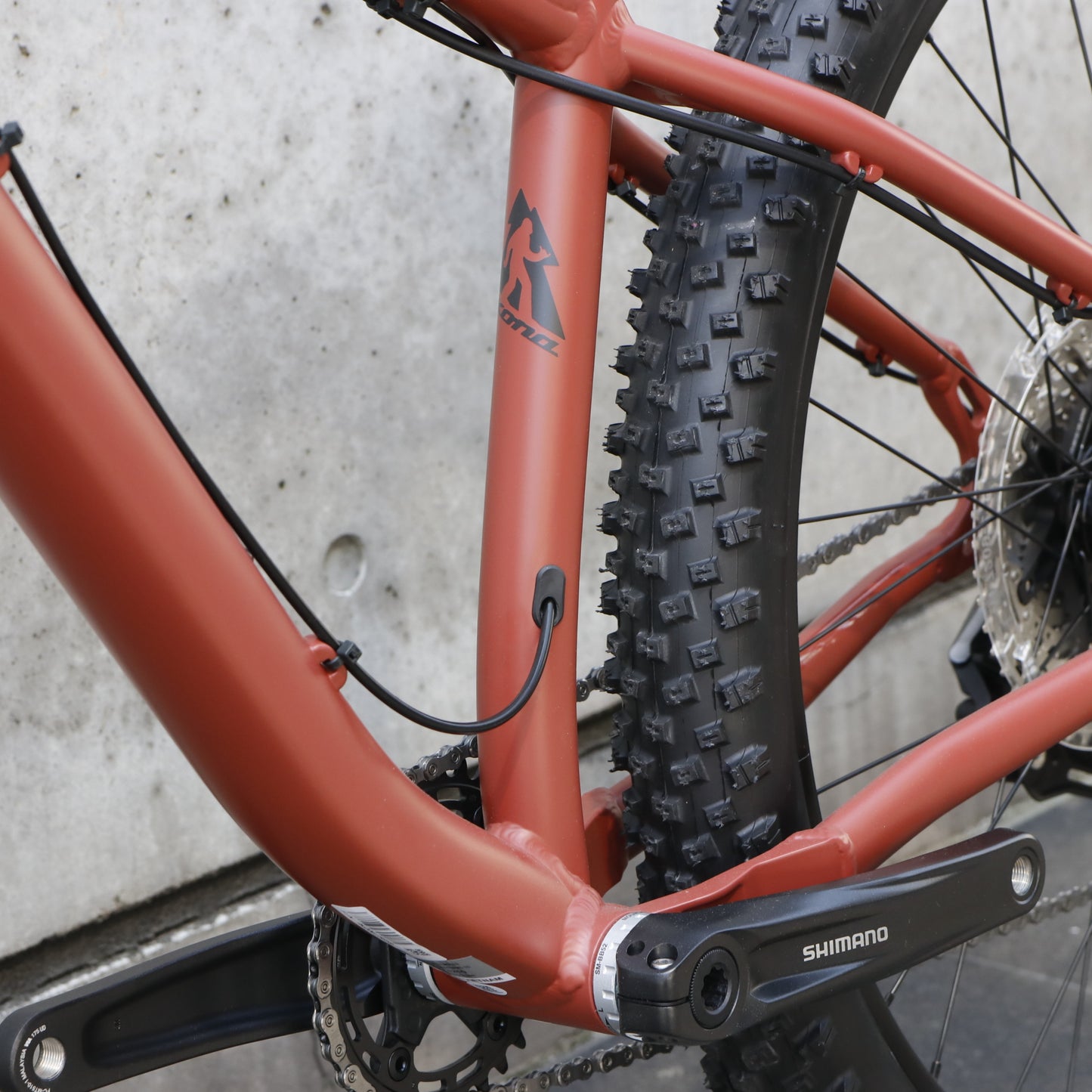 【2025年モデル】BIG HONZO DL セミファットバイク トレイルバイク 完成車 マウンテンバイク 初心者 MTB ロックショックス SHIMANO DEORE 12速 チューブレスレディ MTB BOOST規格 MTB