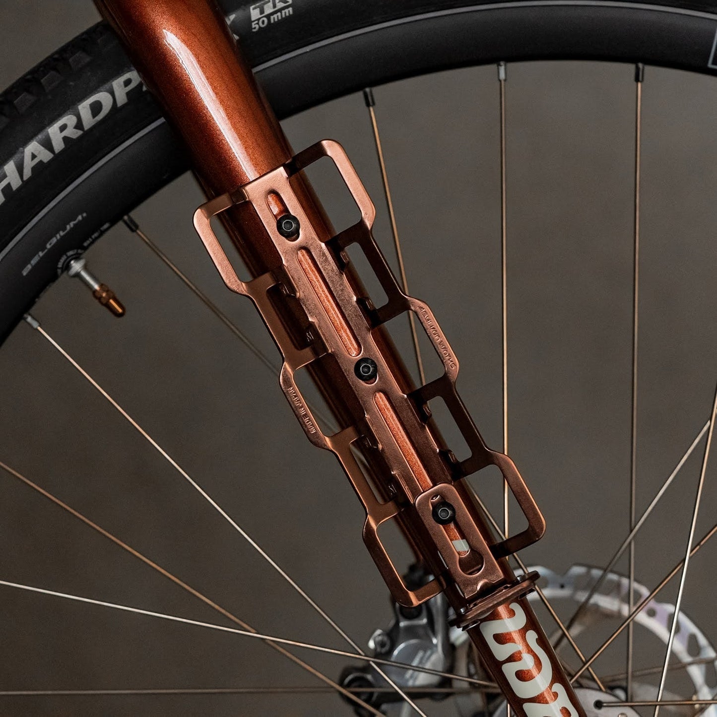 【Sylvan Works】Sylvan Cargo Cage MKS Sylvan Works シルバンカーゴケージ バイクパッキングケージ フロントフォーク積載 自転車ギアホルダー アウトドア積載パーツ Thunder Strap対応