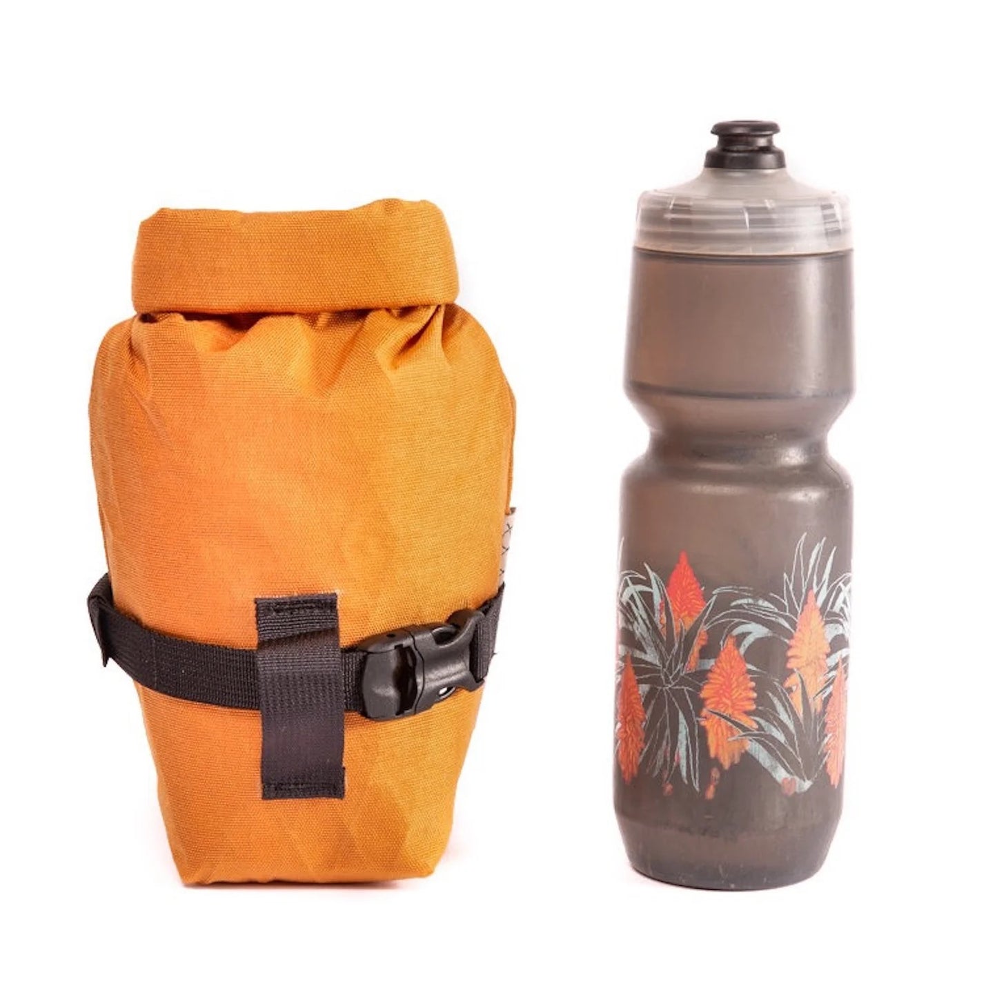 Rolltop Saddlebag Outer Shell サドルバッグ ロールトップ サドルバッグ グラベルバイク バッグ バイクパッキング サドルバッグ X-Pac サドルバッグ カリフォルニア製 バッグ 自転車ツーリング バッグ