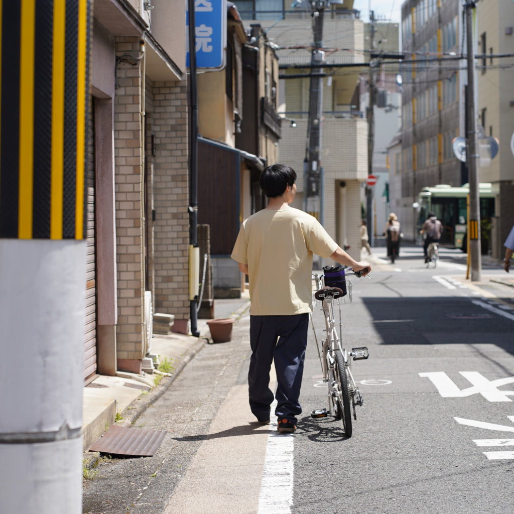 PAPERSKY_CAVE BASQUE T