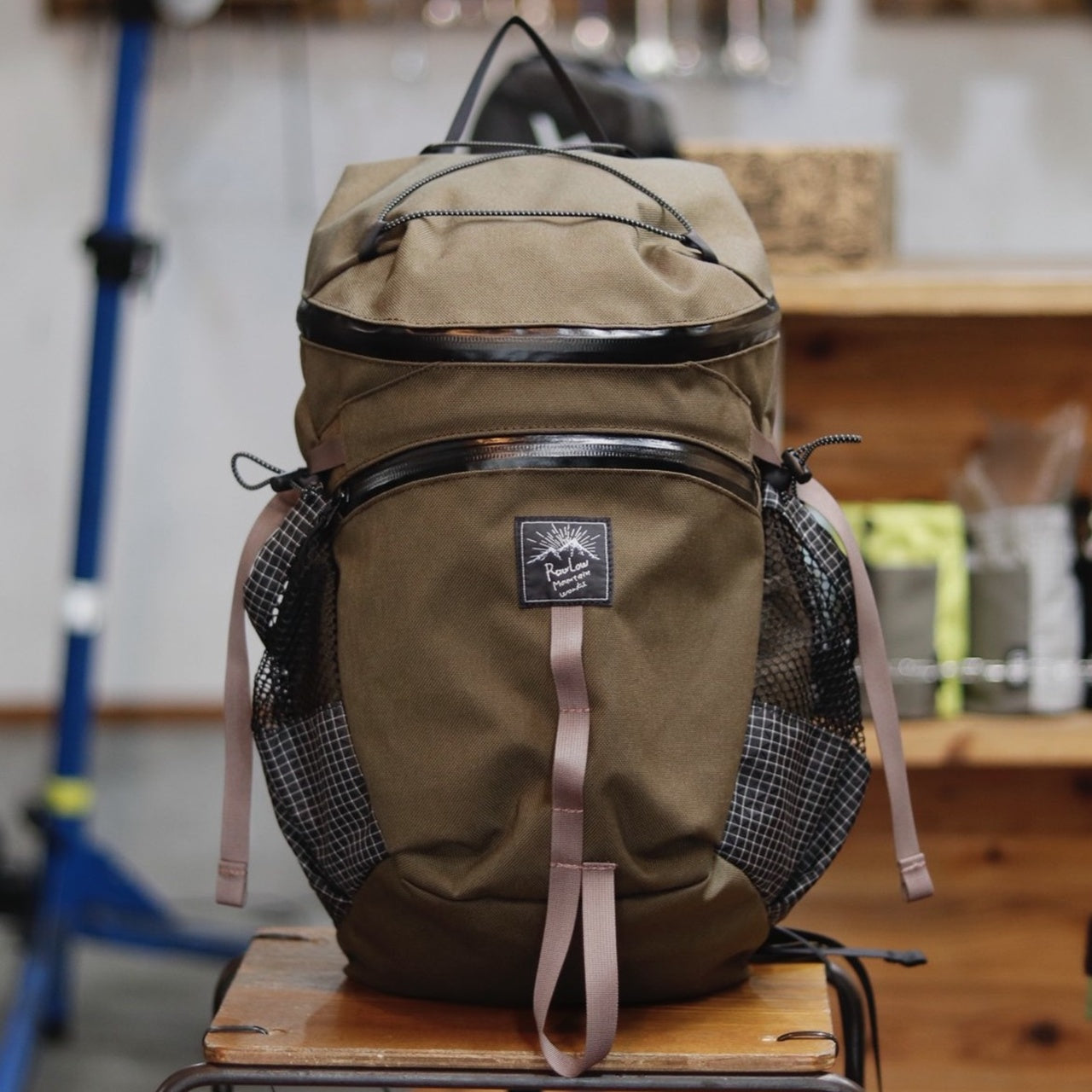 BEETLE バックパック 自転車向け ハイキング デイパック RawLow Mountain Works バッグ 軽量リュック 日本製 丸型バックパック ロードバイク リュック BEETLE バックパック