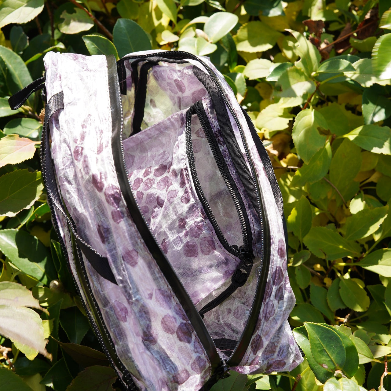 【2025 Zodiac Limited Edition Snake】Nuts Pack DCF RawLow Mountain Works ロウロウマウンテンワークス Dyneema Composite Fabric DCF ウエストバッグ 限定アウトドアギア ULヒップバッグ 干支モデル 2025 スネークスキン柄バッグ