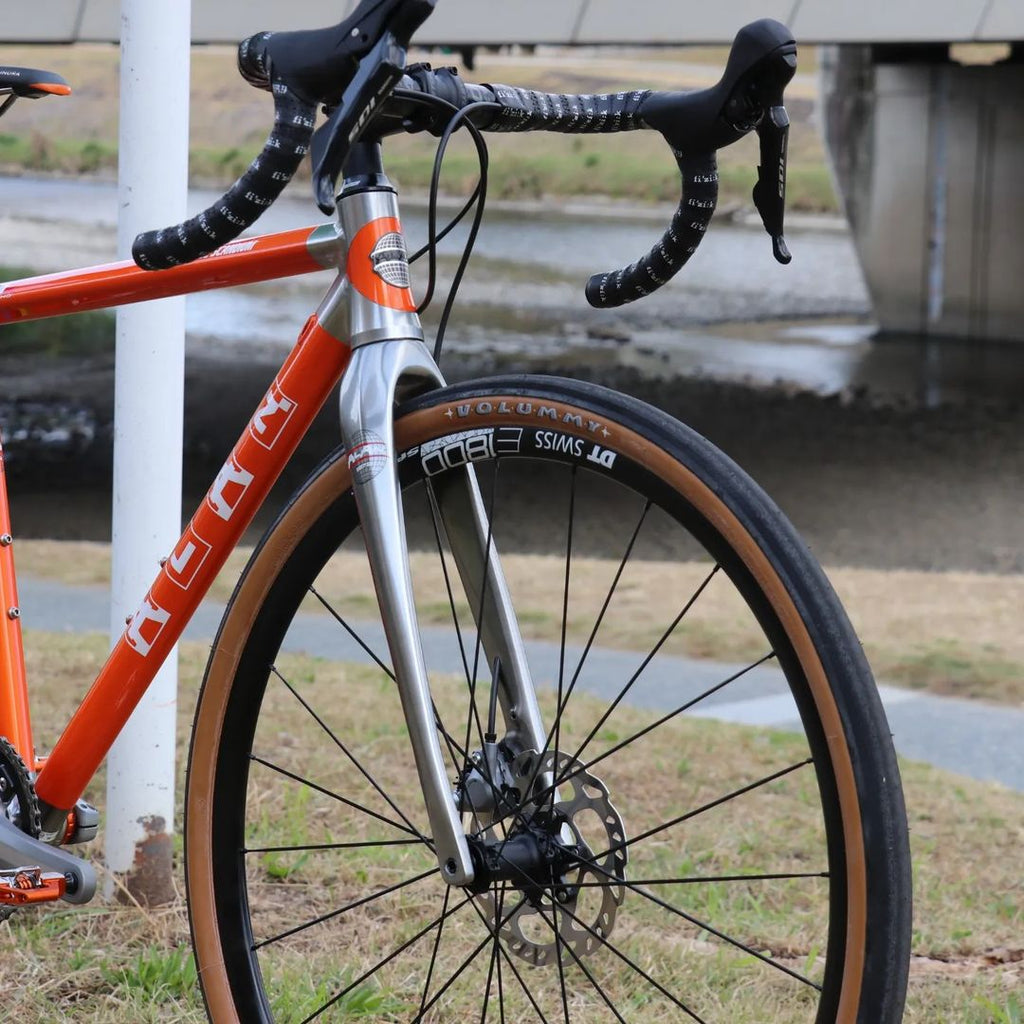 SIM WORKS_【SIM WORKS by Panaracer】Volummy Tire - Peanut Butter Sidewall