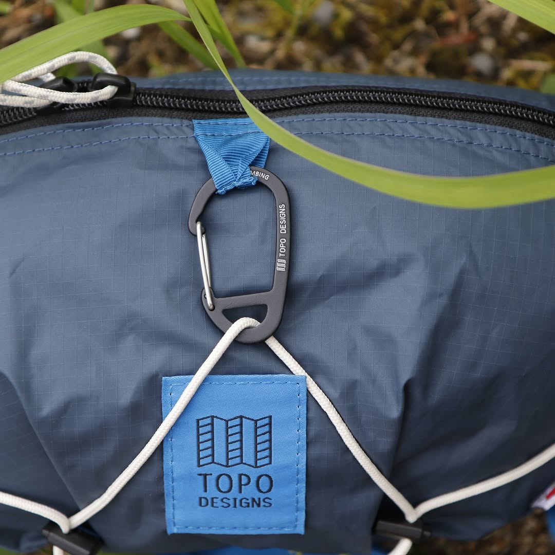 【在庫セール!】TOPOLITE HIP PACK トポデザイン TOPO DESIGNS バッグ パッカブル ヒップバッグ ウルトラライト ポーチ サブバッグ 旅行 リサイクルナイロン バッグ 軽量 ウエストポーチ