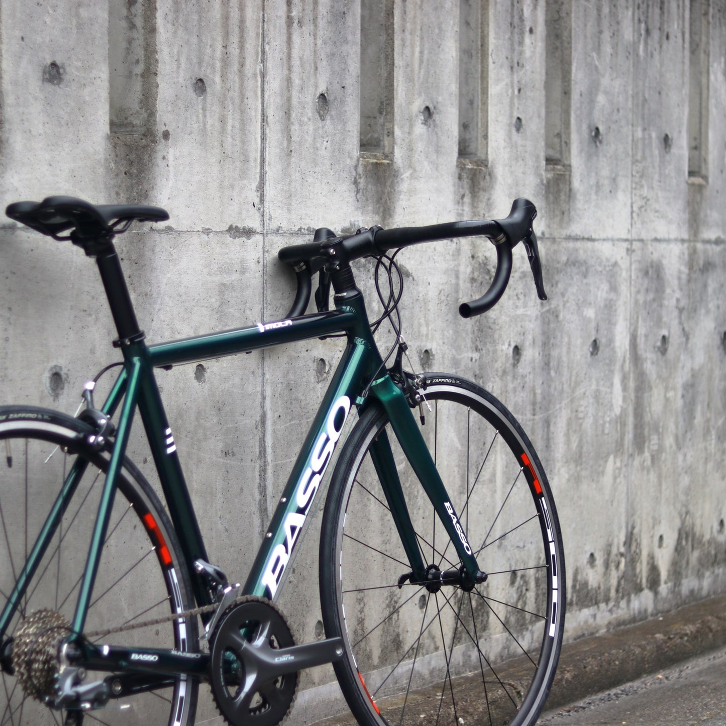 【スーパーセール!】【2025年モデル】IMOLA バッソ ロードバイク 評判 イモラ ロードバイク初心者 アルミフレーム シマノクラリス エントリーモデル 自転車