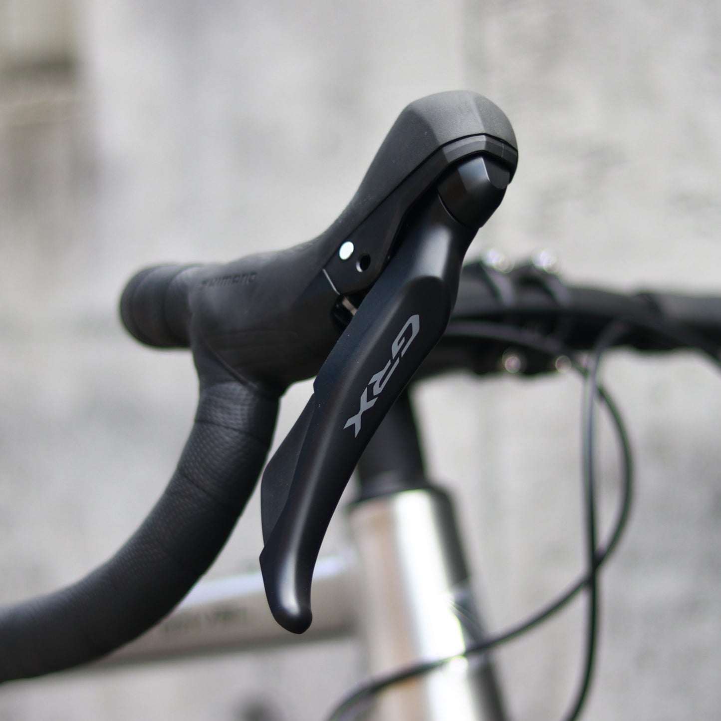 【スーパーセール!】【2026年モデル】KING GAVEL グラベルロード 初心者 SHIMANO GRX 完成車 バイクパッキング対応 ロードバイク NESTO グラベルバイク グラベルロード 1x11速 キングガベル レビュー 型落ちグラベルロード