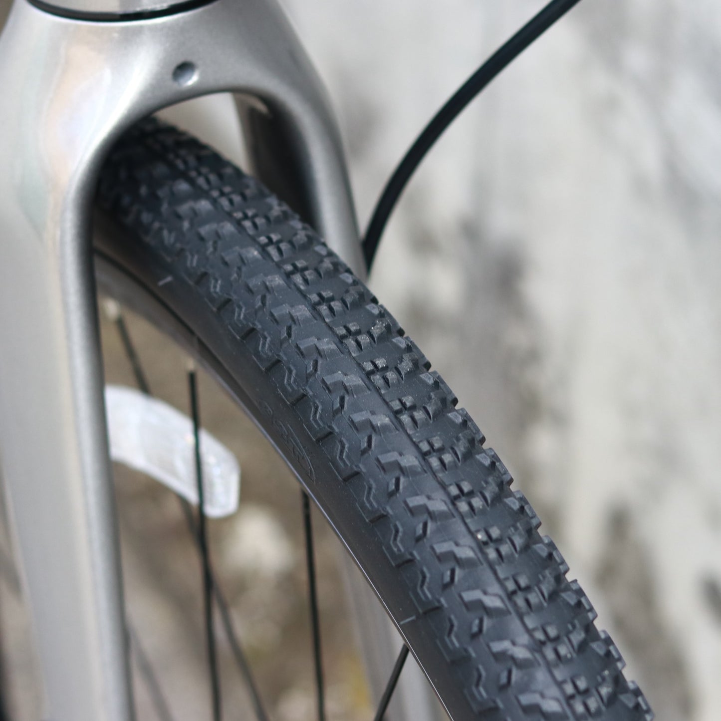 【スーパーセール!】【2026年モデル】KING GAVEL グラベルロード 初心者 SHIMANO GRX 完成車 バイクパッキング対応 ロードバイク NESTO グラベルバイク グラベルロード 1x11速 キングガベル レビュー 型落ちグラベルロード