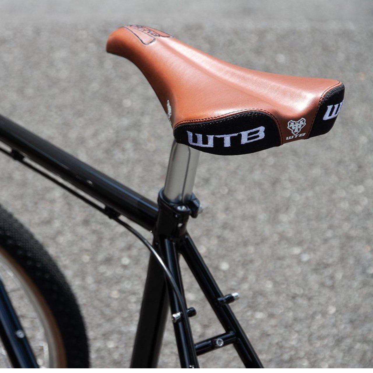 pure-V race saddle(BL special-brown) グラベルバイクサドル ツーリング用サドル クロモリバイク対応サドル クラシックスタイルサドル MTBコンフォートサドル ケブラー補強サドル ロングライド向けサドル