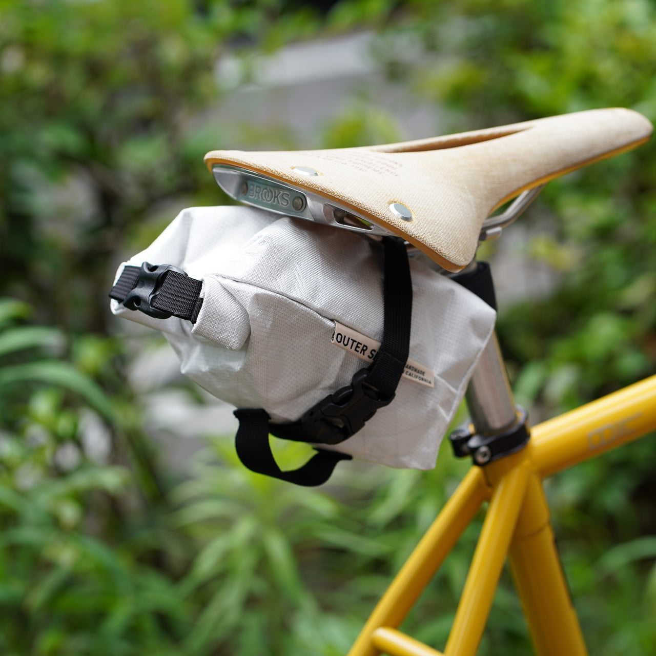 Rolltop Saddlebag Rando UL アウターシェルアドベンチャーズ ロールトップ ランド ウルトラライト サークルズ サドルバッグ シートバッグ