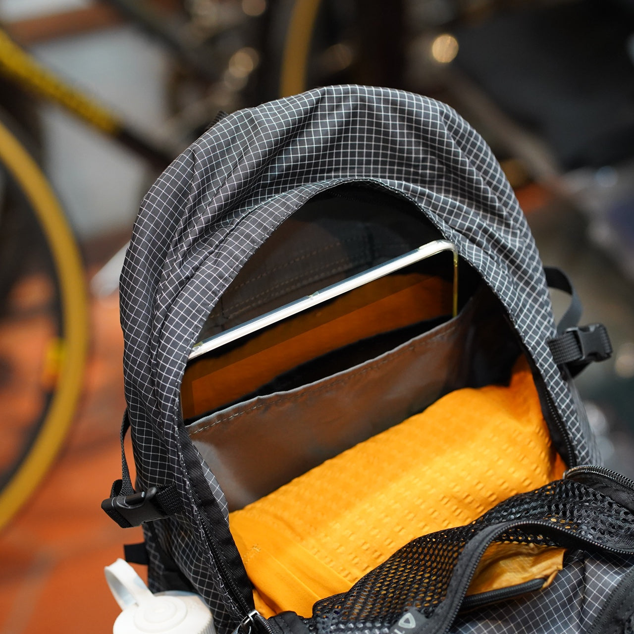 24/7 PACK SPECTRA TrailBum デイパック ULバックパック 20L スペクトラファイバー バッグ 軽量デイパック トレイルバム 24/7 13インチPC対応 バッグ ミニマルパック