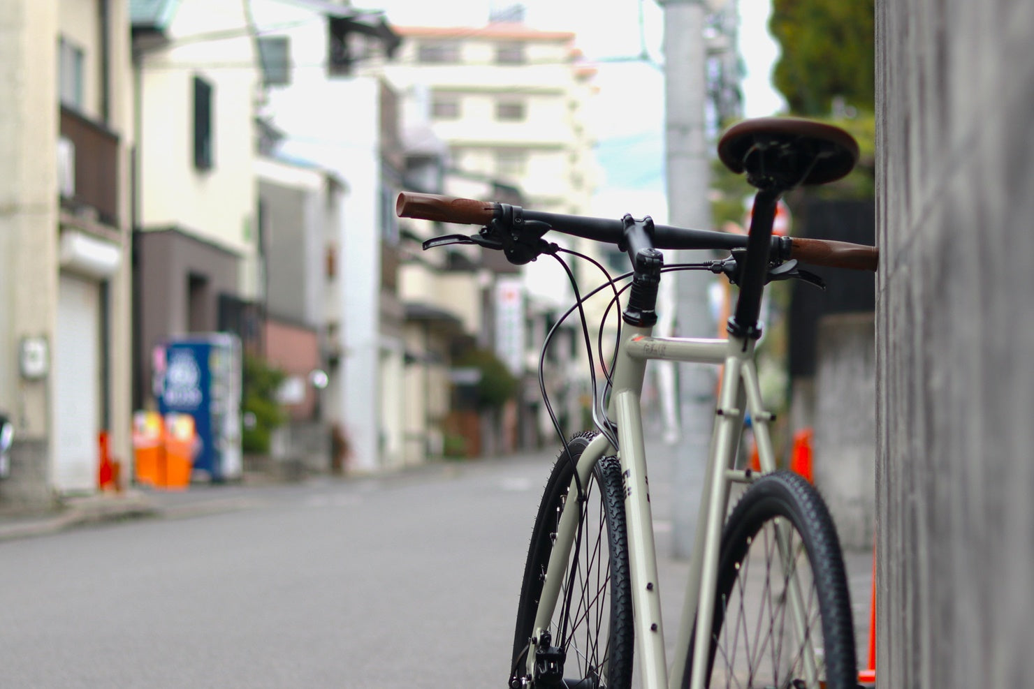 自分らしくアーバングラベルバイクに乗るならコレ！「FUJI FEATHER CX