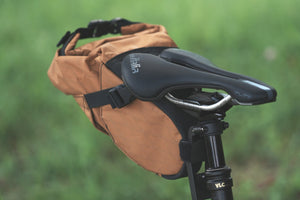 街乗りにもライドにも“ちょうど良い”。FAIRWEATHER SEAT BAG MINIの魅力