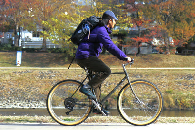 街でも山でも、自転車でも。名作バックパック「RawLow Mountain Works BAMBI」の魅力を改めて解説