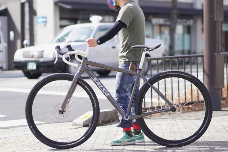 なぜ自転車屋はSALSA Stormchaserに乗るのか｜シングル対応グラベルフレーム