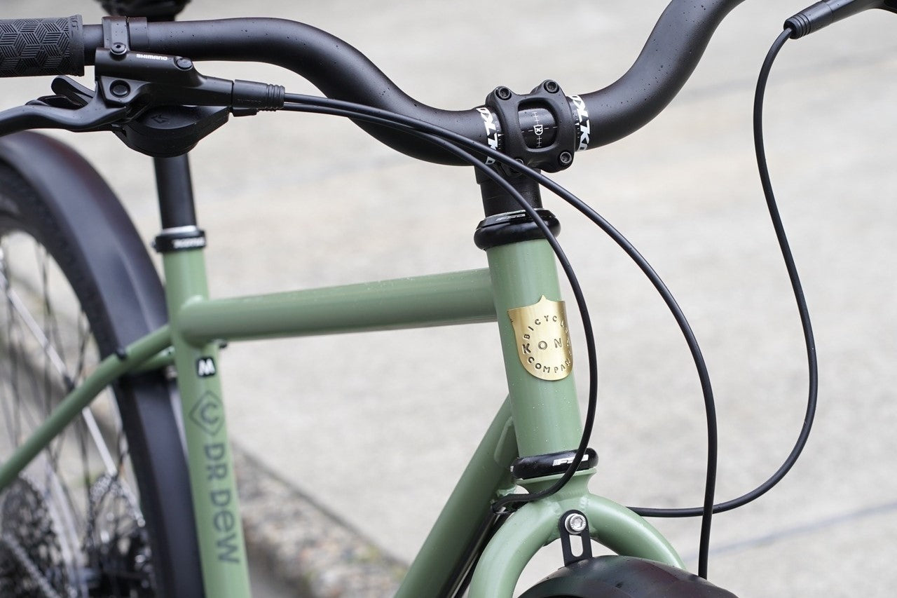 クロスバイクじゃ物足りない人へ。29er化した2026.KONA Dr.DEWが良い