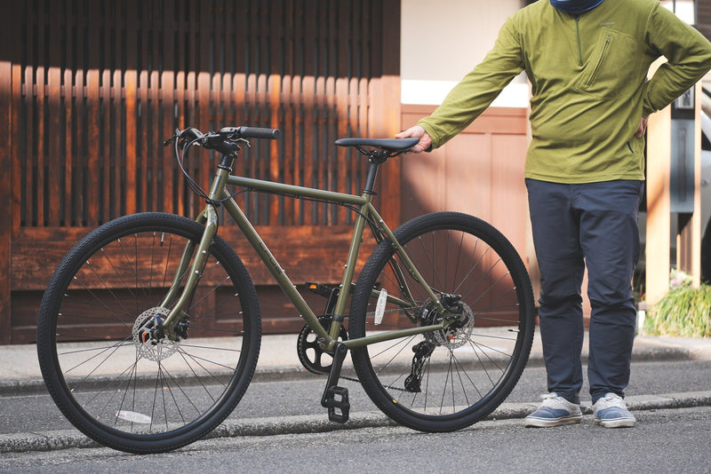 この自由度で8万円台。完成を決めないクロスバイク「narifuri CF02」