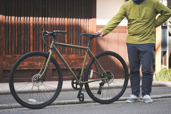 この自由度で8万円台。完成を決めないクロスバイク「narifuri CF02」