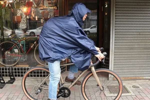 FAIRWEATHER PACKABLE RAIN PONCHO|自転車移動を快適にする超軽量 FAIRWEATHER PACKABLE RAIN PONCHO|自転車移動を快適にする超軽量