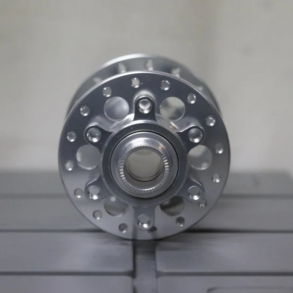 VELO ORANGE｜Disc Front Hub – 京都の自転車屋 CYCLE SHOP eirin