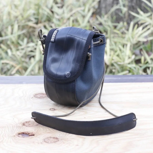 R TUBE POCHETTE