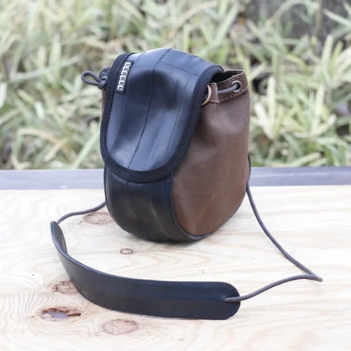 R TUBE POCHETTE