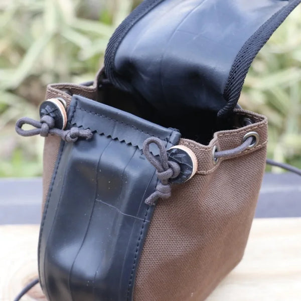 R TUBE POCHETTE