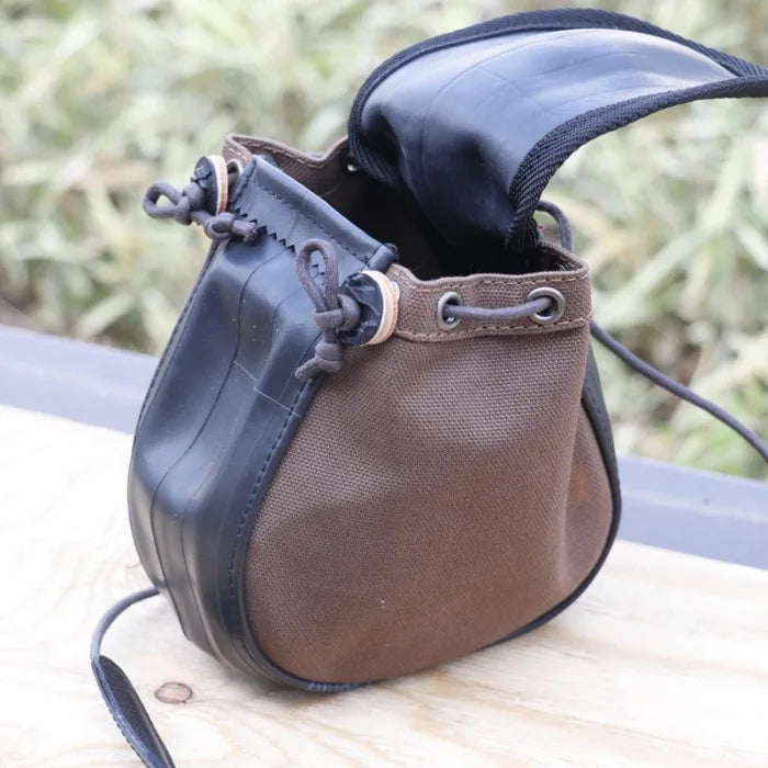 R TUBE POCHETTE