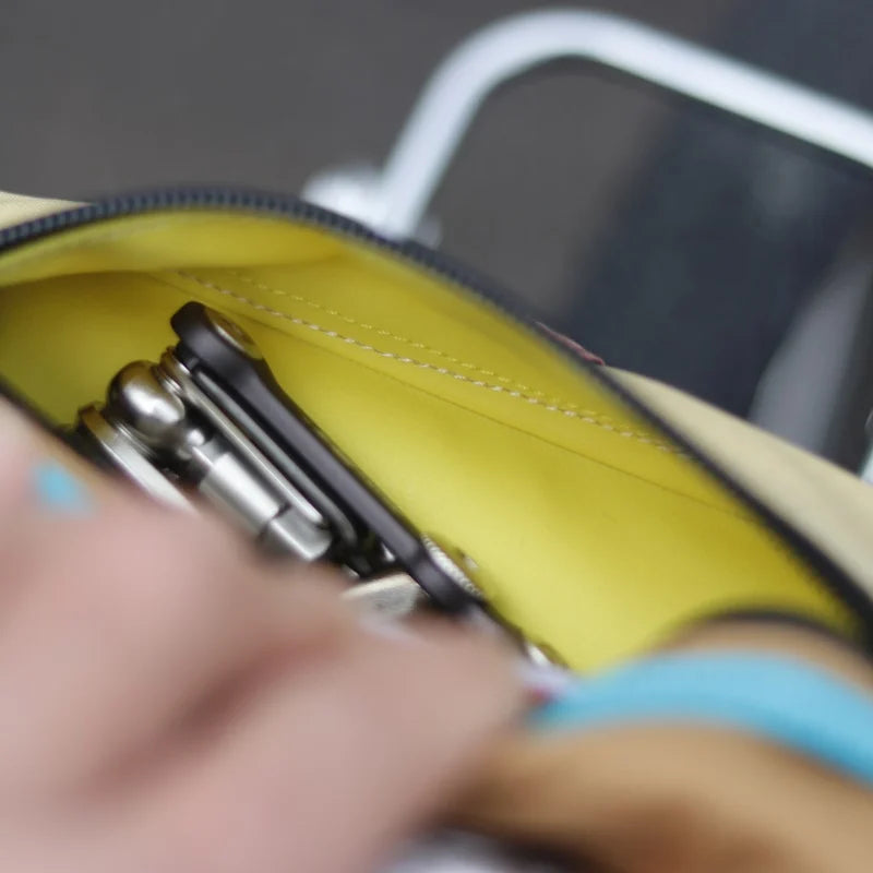 BIKE BAG MINI MOUNTAIN（0.7L）