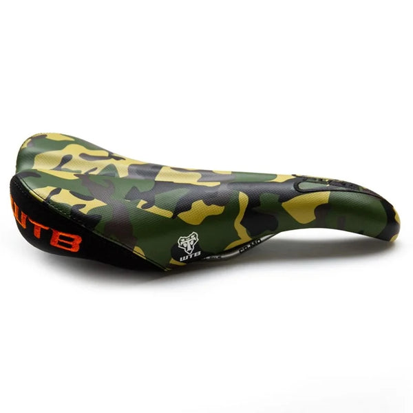 pure V race saddle BL special（camo）