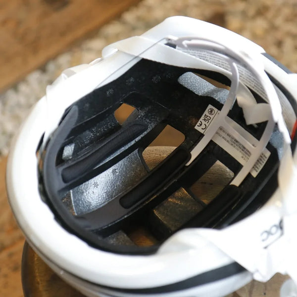 POC｜OMNE LITE WF（Asian Fit） – 京都の自転車屋 CYCLE SHOP eirin