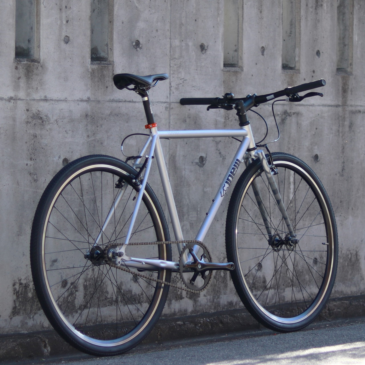 cinelli / 【店頭お渡し限定】【2025年モデル】Tutto Plus silver bootleg – 京都の自転車屋 CYCLE SHOP  eirin ＆ サイクルハテナ