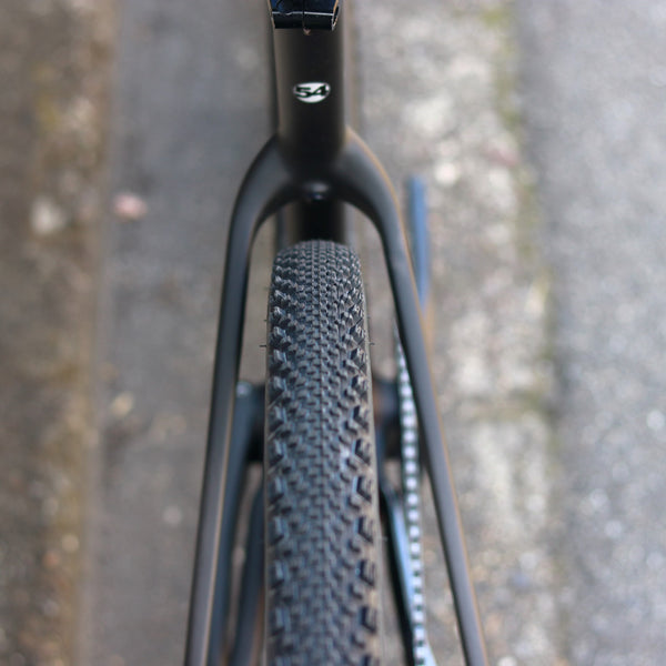 【2025年モデル】RENEGADE C3（Shimano GRX-12s）