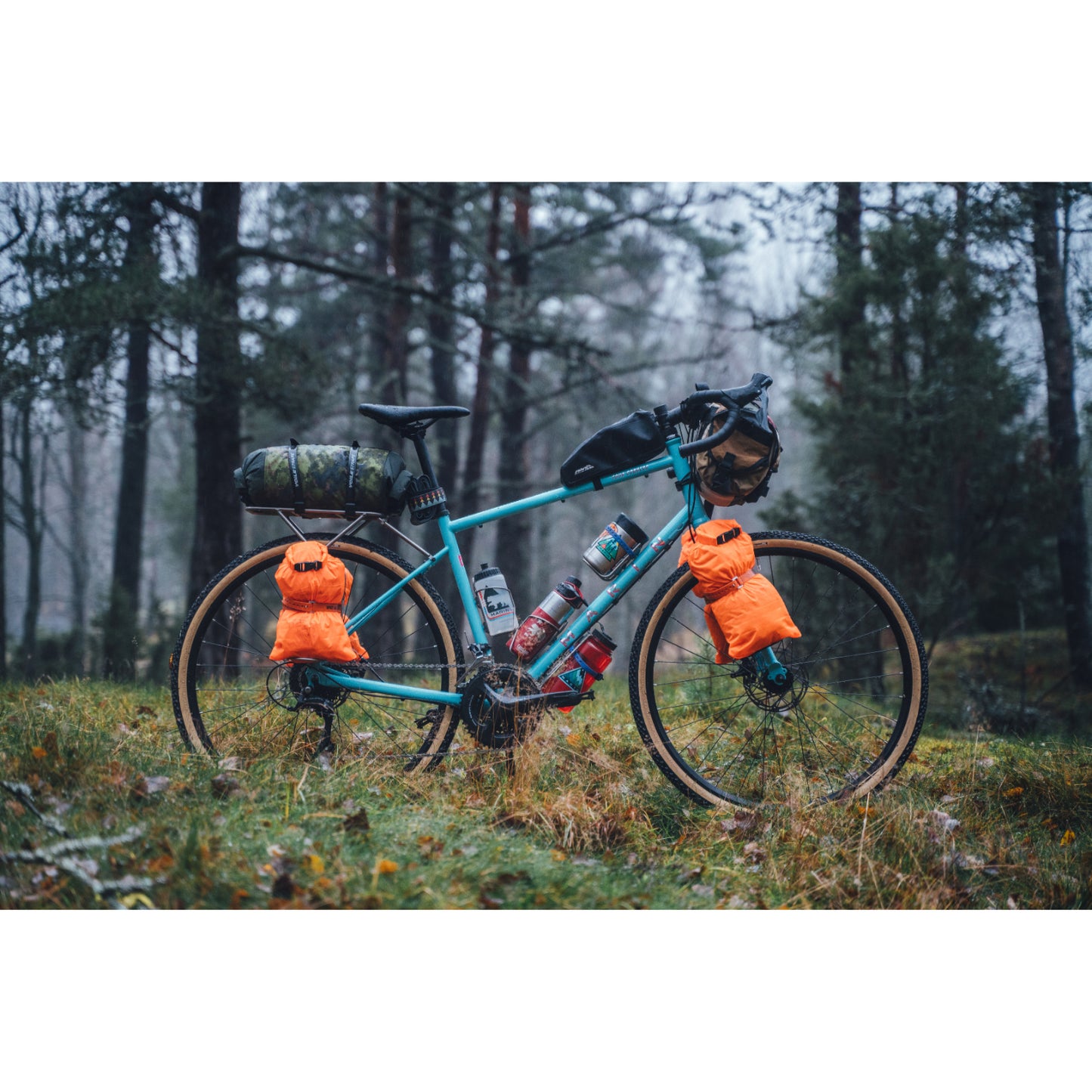 【2026年モデル】FOUR CORNERS 1 MARIN BIKES グラベルロード バイクパッキング アドベンチャーバイク クロモリフレーム ロングツーリング アメリカンバイク